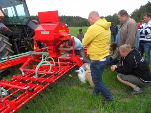 Ogräsharv med insådd av fånggröda